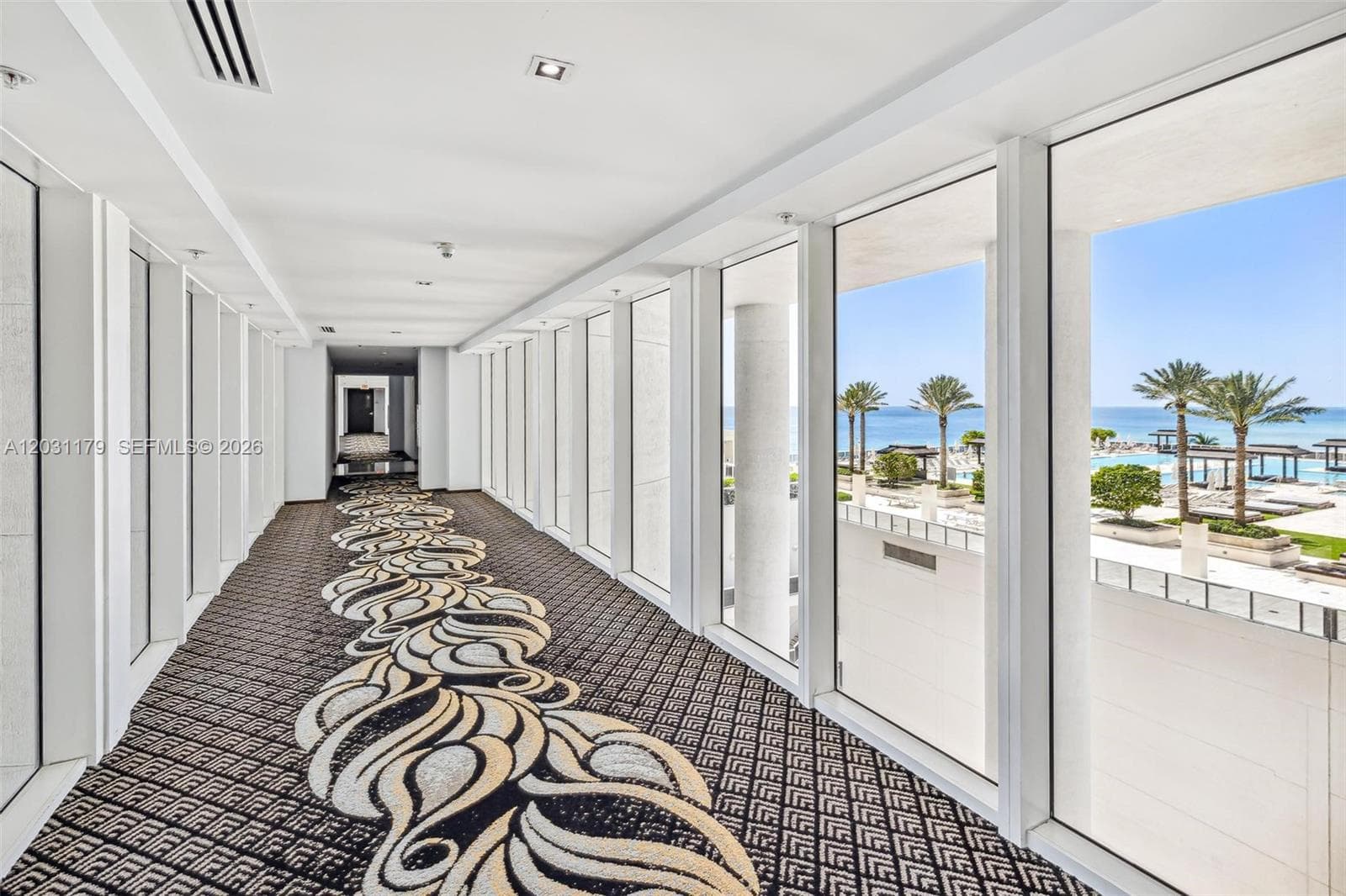 1830 S Ocean Dr 907 photo 16