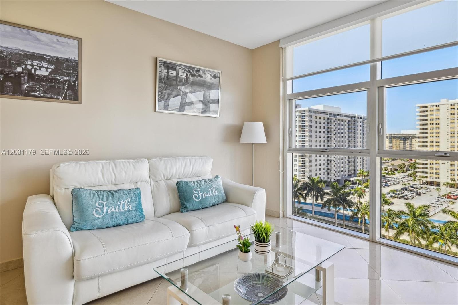 1830 S Ocean Dr 907 photo 3