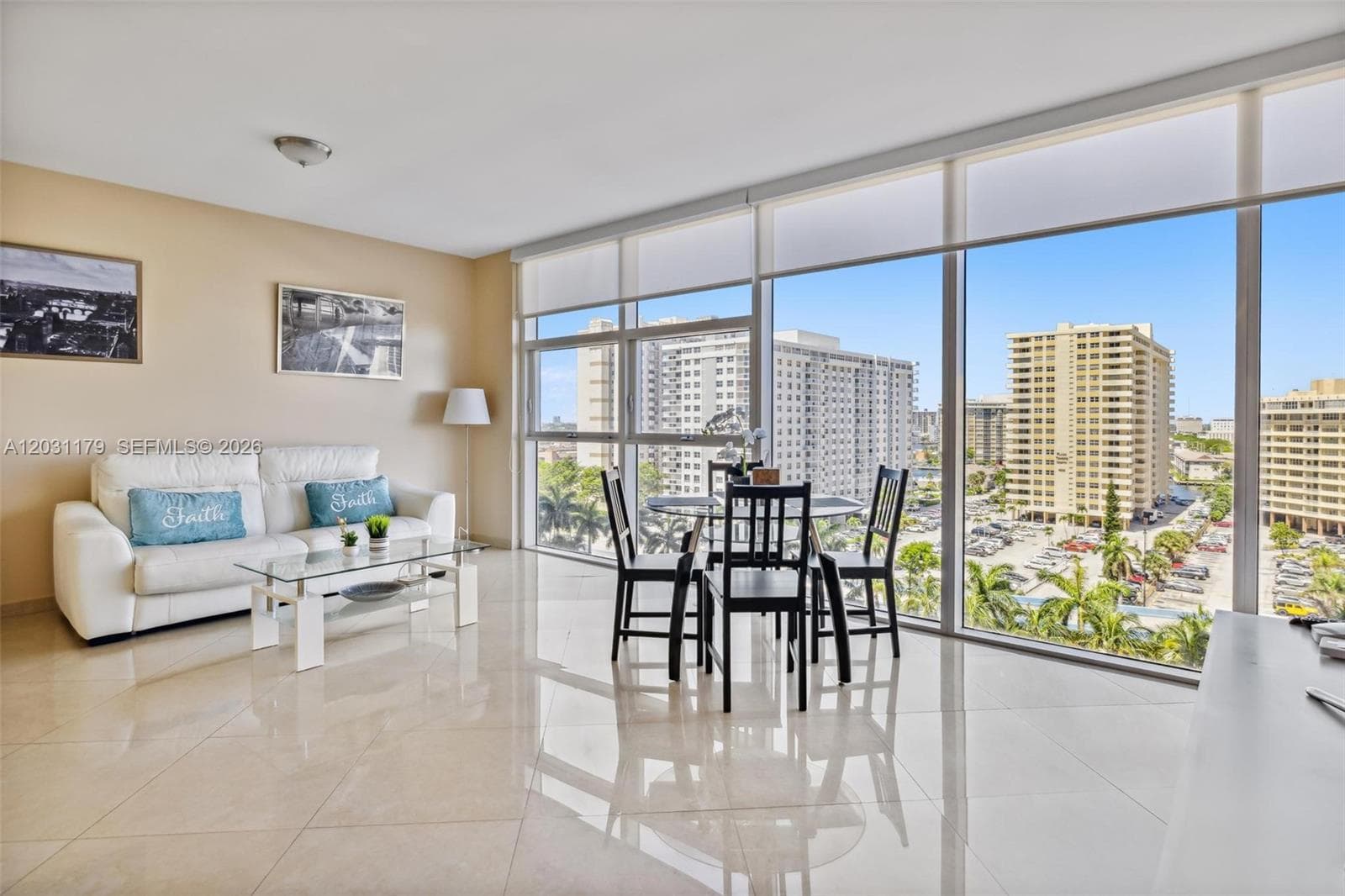 1830 S Ocean Dr 907 photo 1