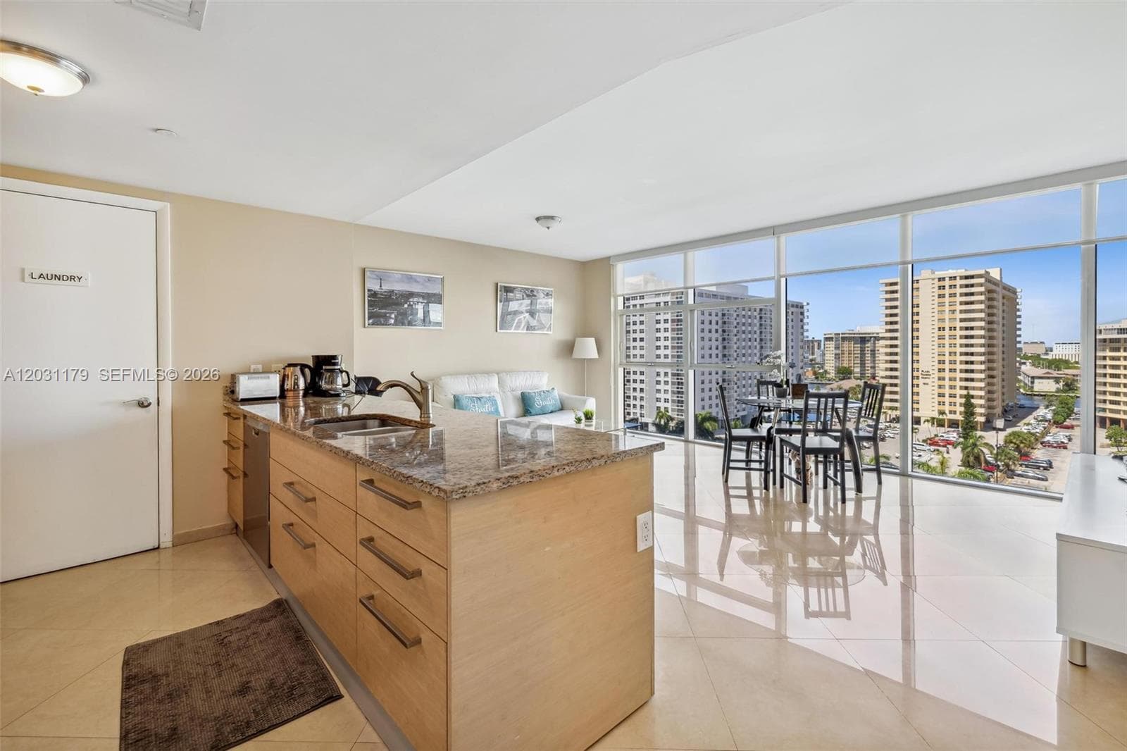 1830 S Ocean Dr 907 photo 5