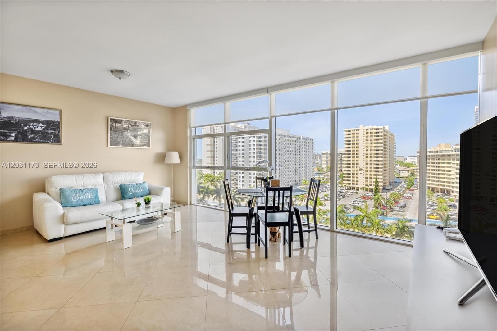 1830 S Ocean Dr 907 photo 4