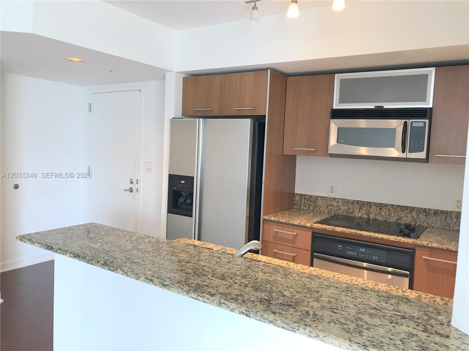 9055 SW 73rd Ct 1604 photo 9