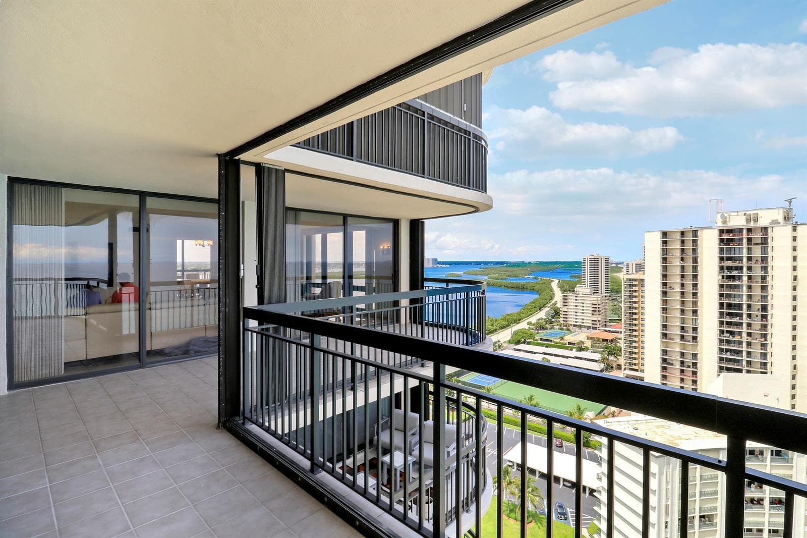 5380 N Ocean Drive 22j photo 10