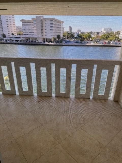 1889 S Ocean Drive 412 photo 1