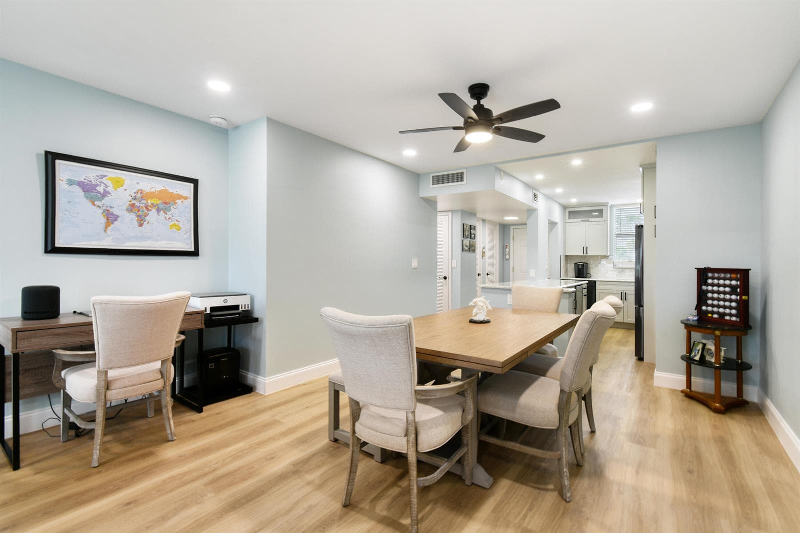 100 Paradise Harbour Boulevard 211 photo 12