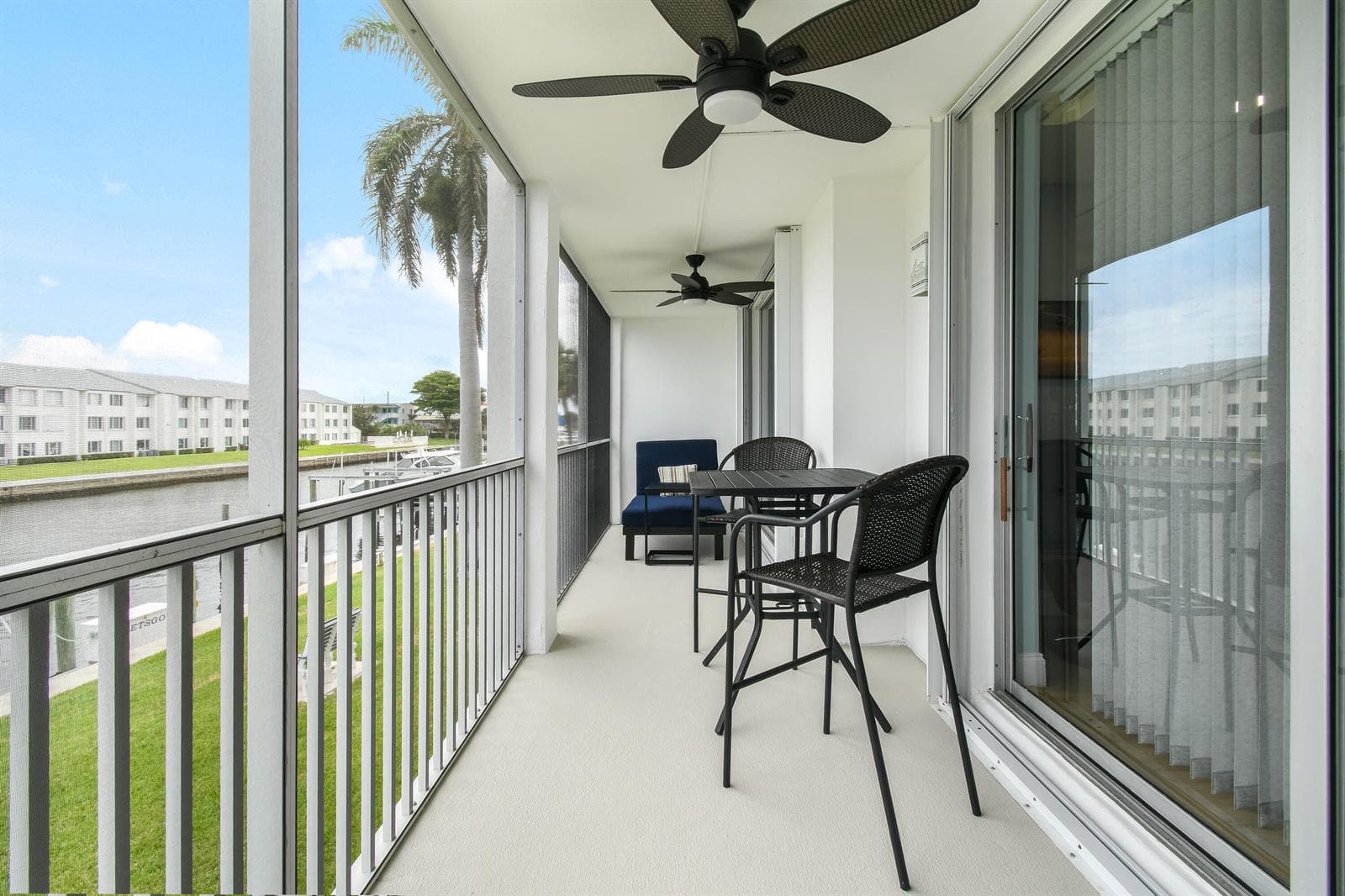 100 Paradise Harbour Boulevard 211 photo 8