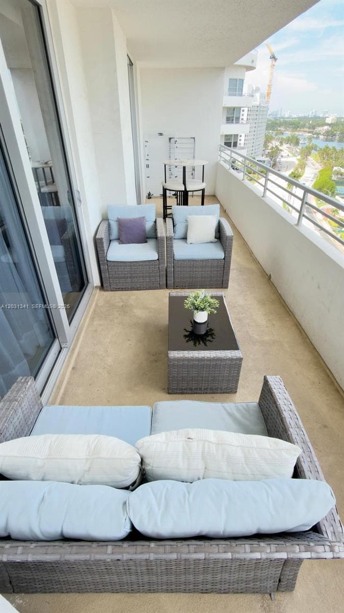 5555 Collins Ave 16W photo 16