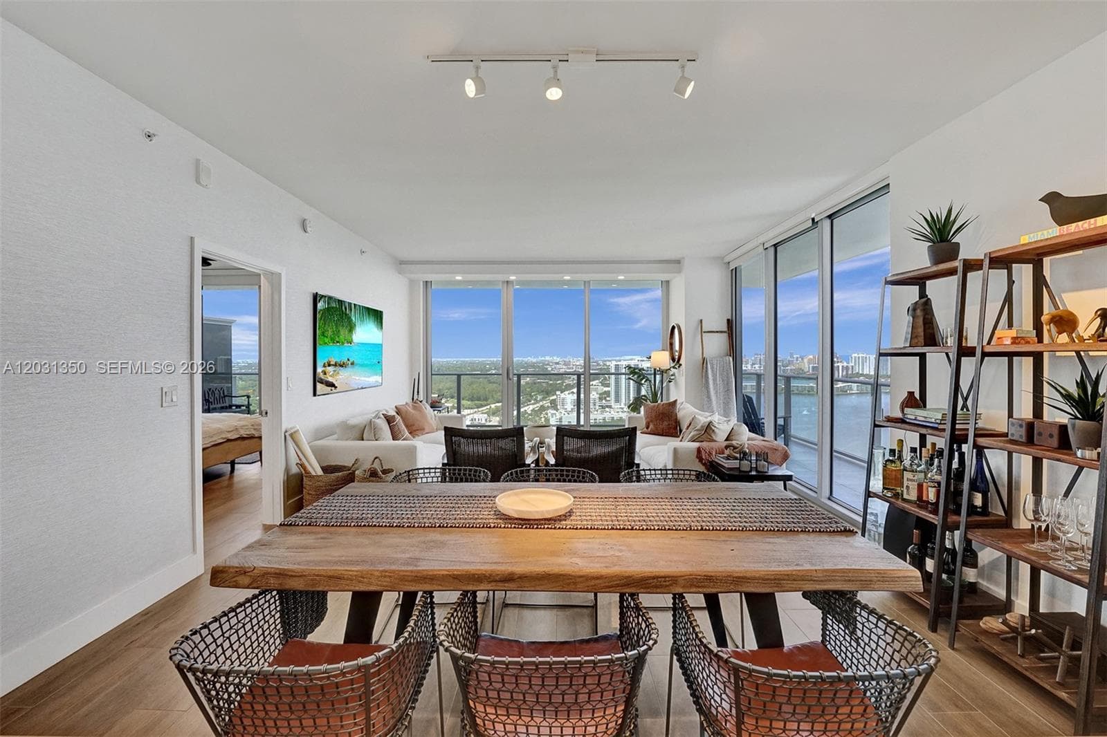 16385 Biscayne Blvd 3107 photo 11