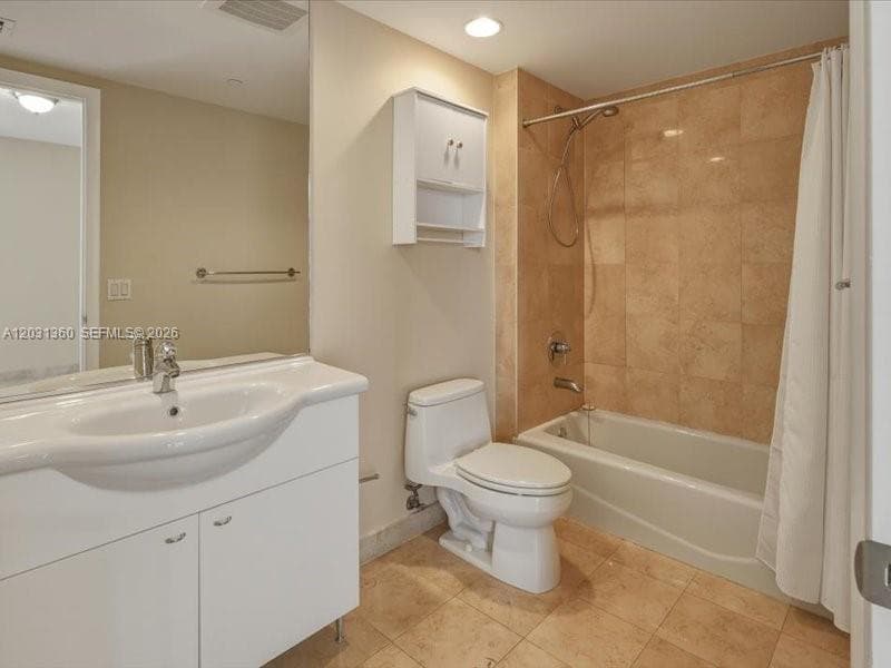 1800 S Ocean Dr 3101 photo 22