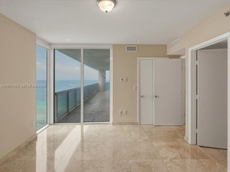 1800 S Ocean Dr 3101 photo 20