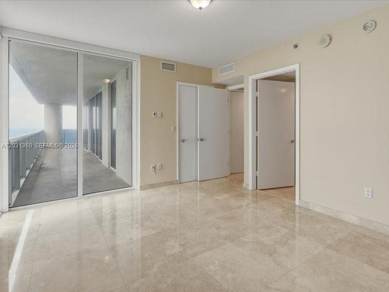 1800 S Ocean Dr 3101 photo 19