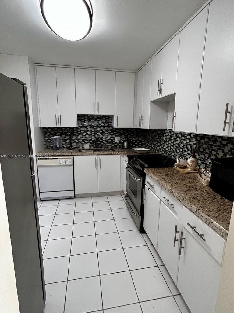 2851 NE 183 St 1014E photo 5
