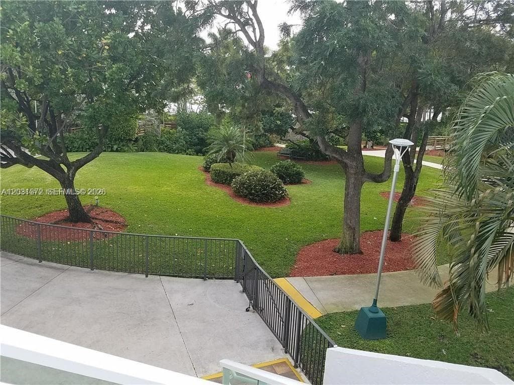 2851 NE 183 St 1014E photo 19