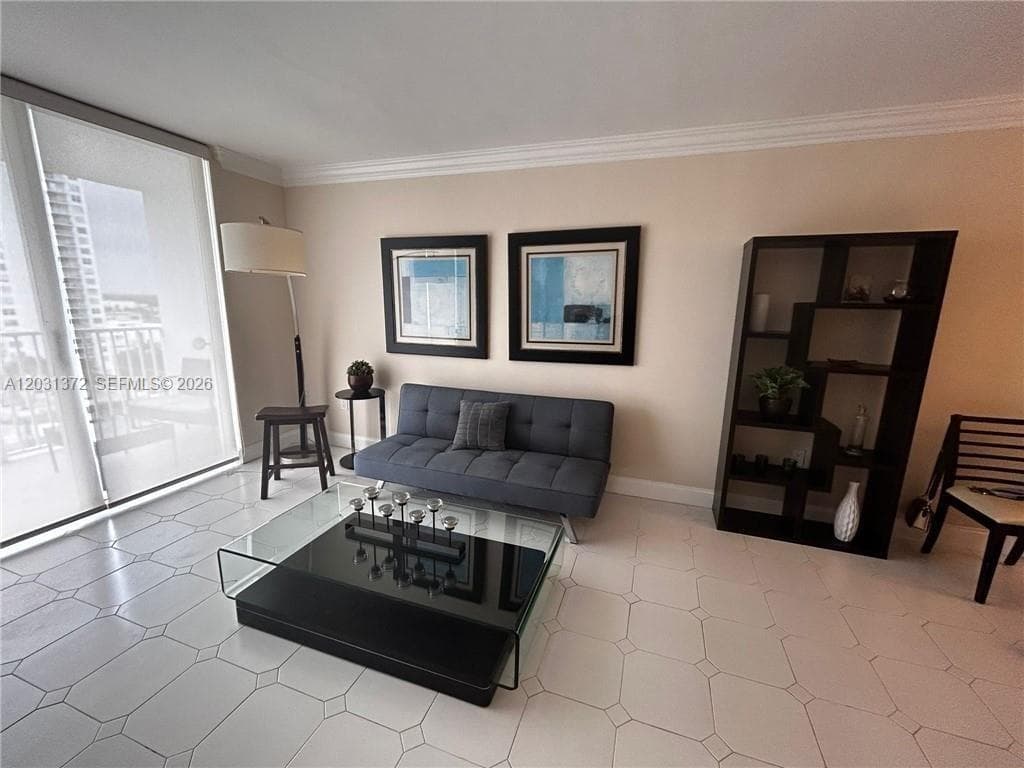 2851 NE 183 St 1014E photo 4