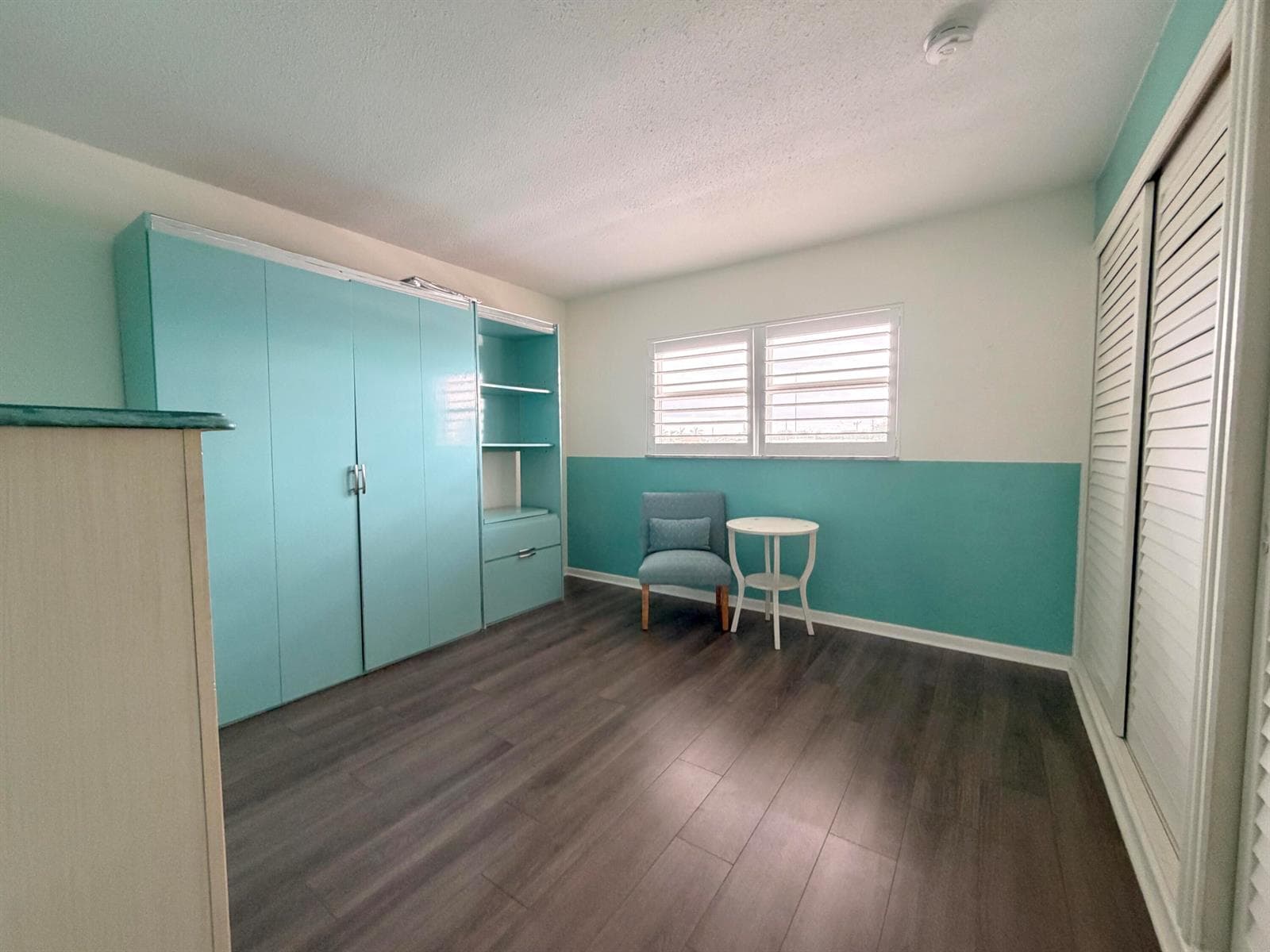 230 N Federal Highway 305 photo 13