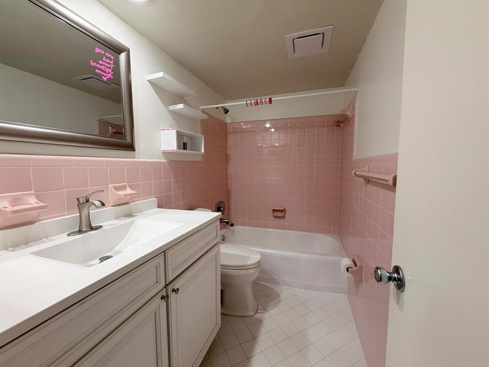 230 N Federal Highway 305 photo 12