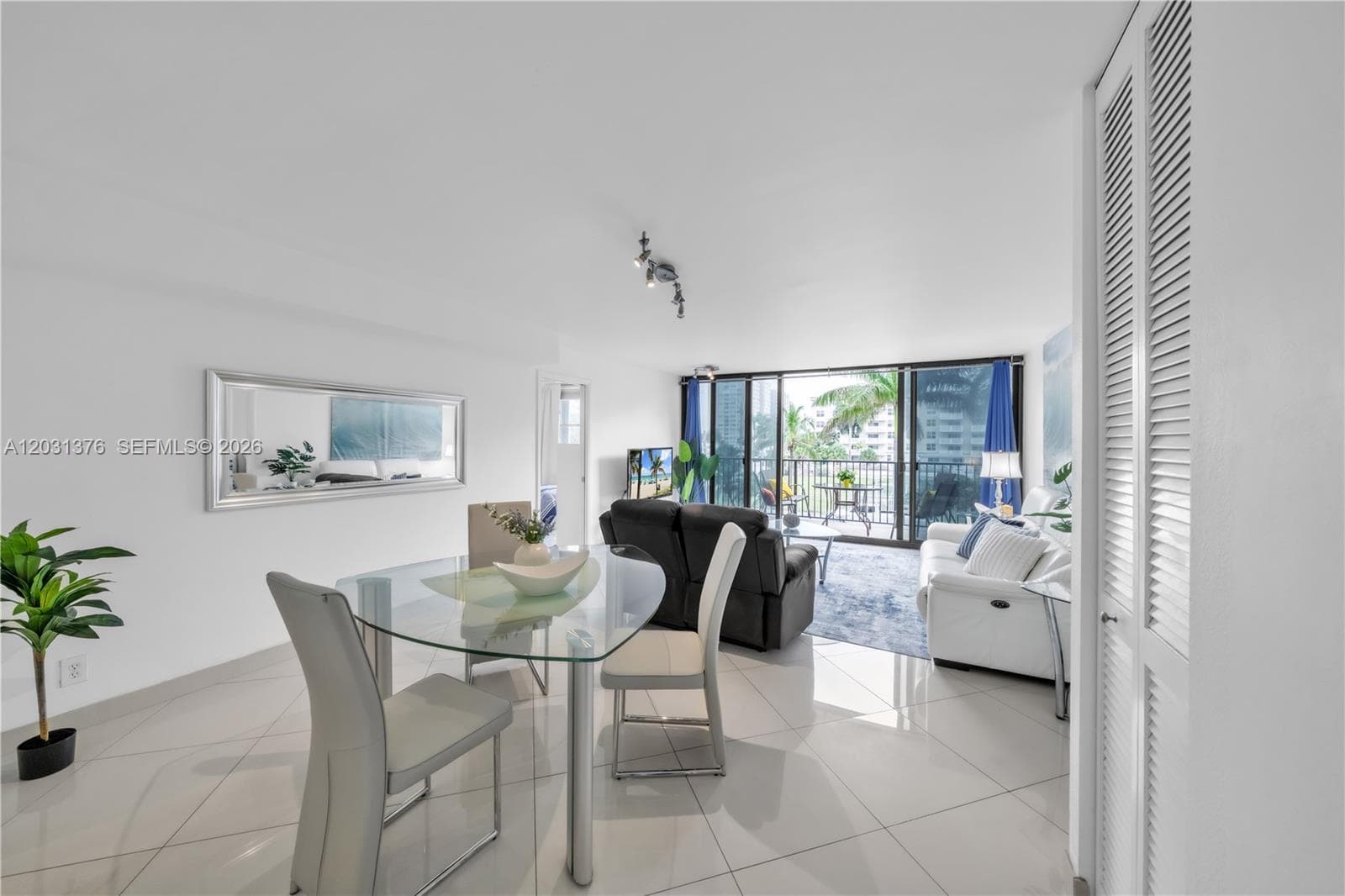 2101 S Ocean Dr 204 photo 2