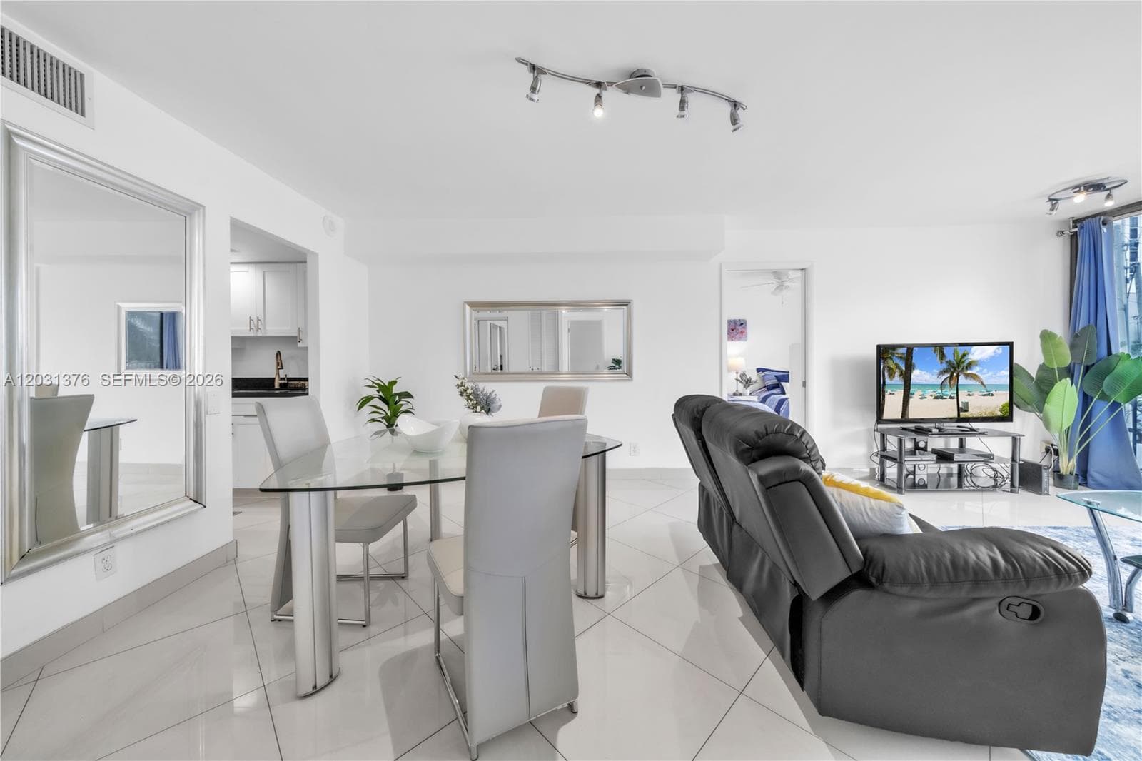 2101 S Ocean Dr 204 photo 9
