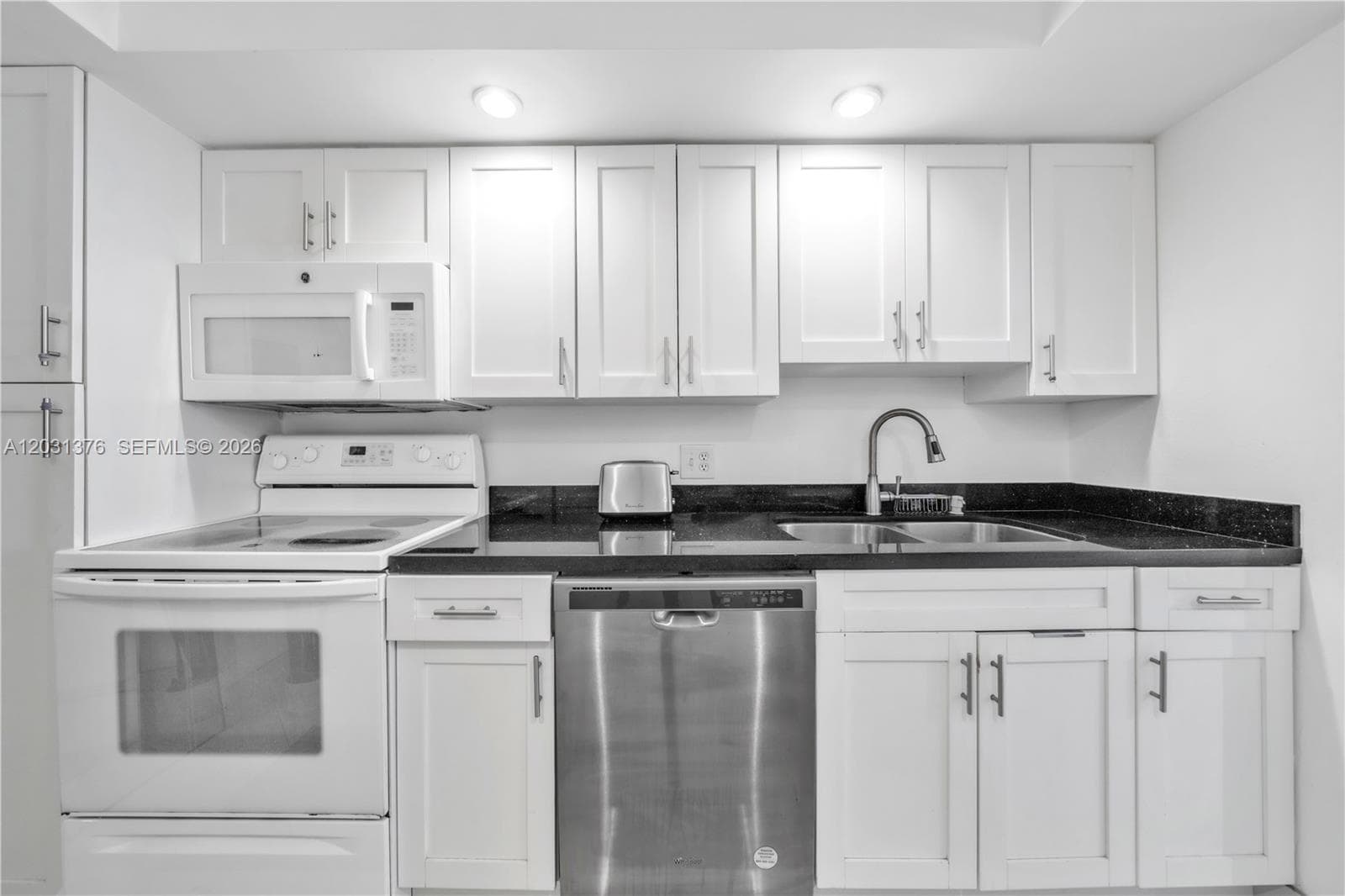2101 S Ocean Dr 204 photo 18