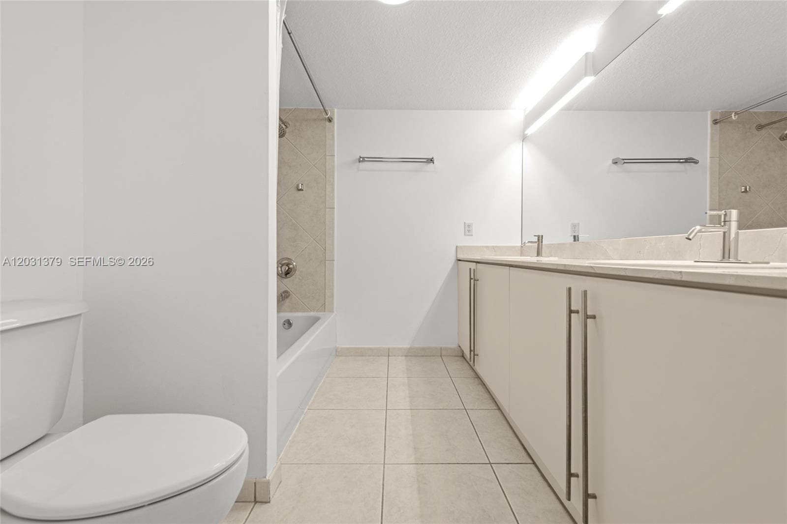 7600 Collins Ave 1210 photo 23