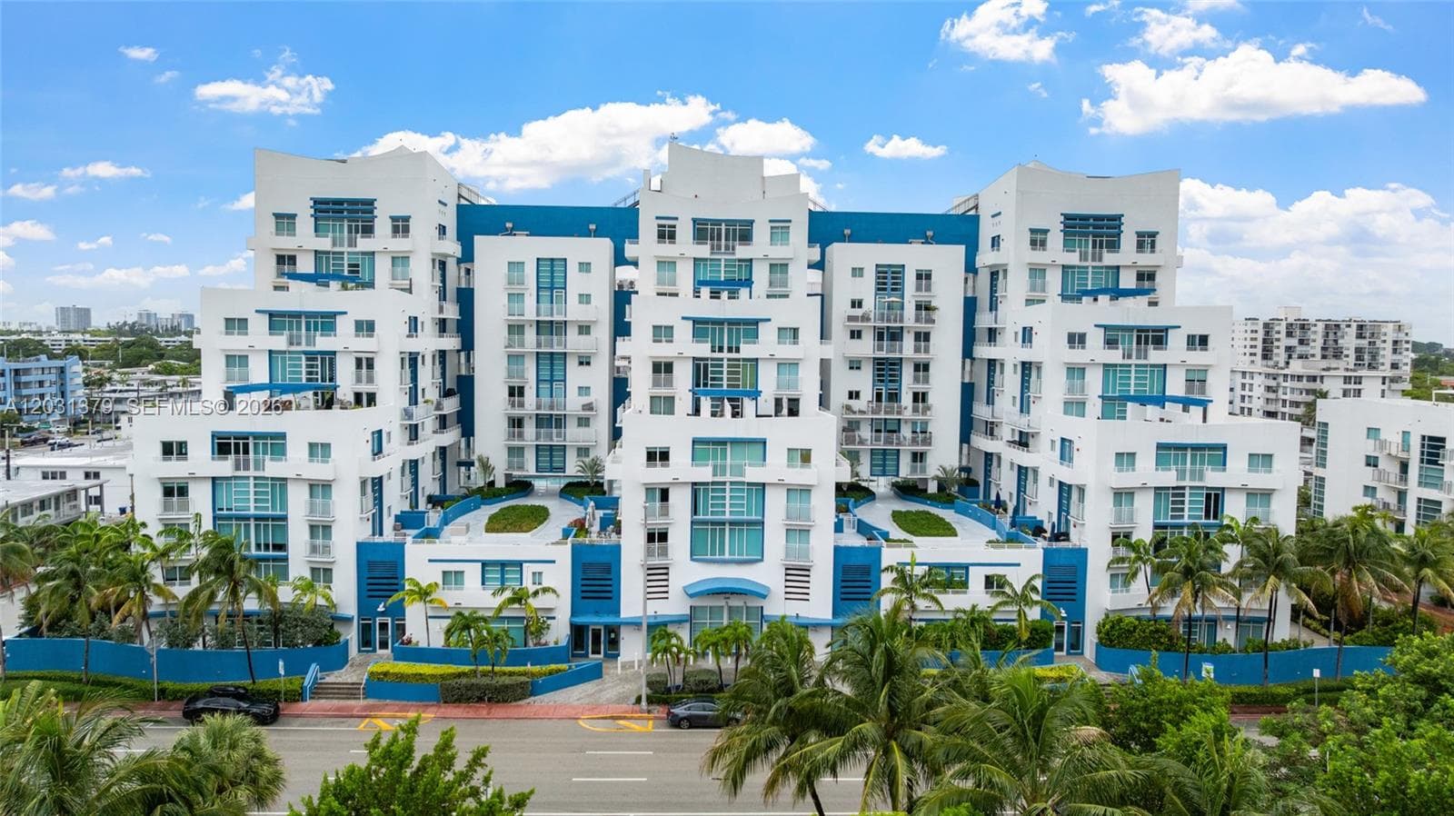 7600 Collins Ave 1210 photo 2