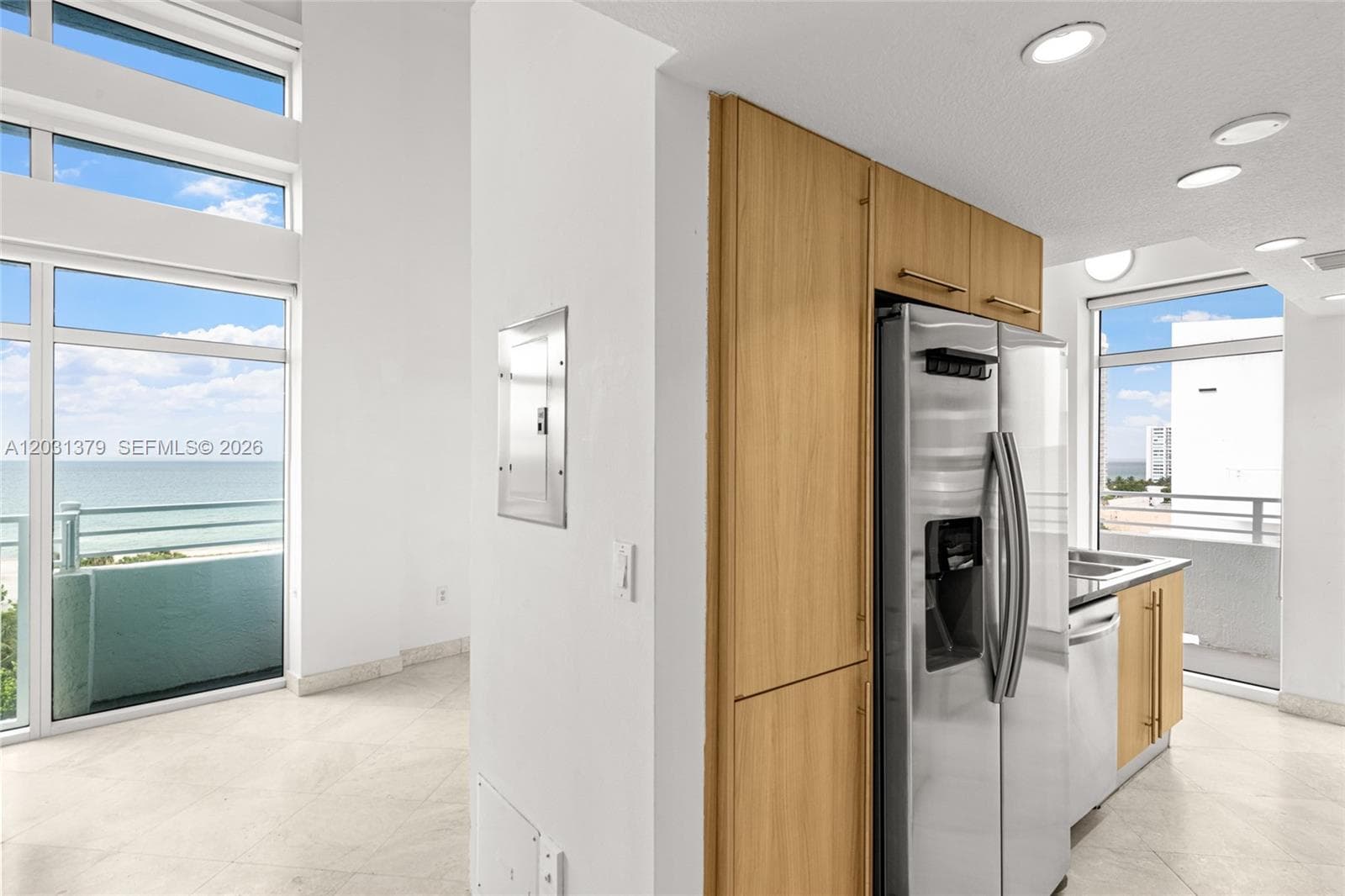 7600 Collins Ave 1210 photo 10