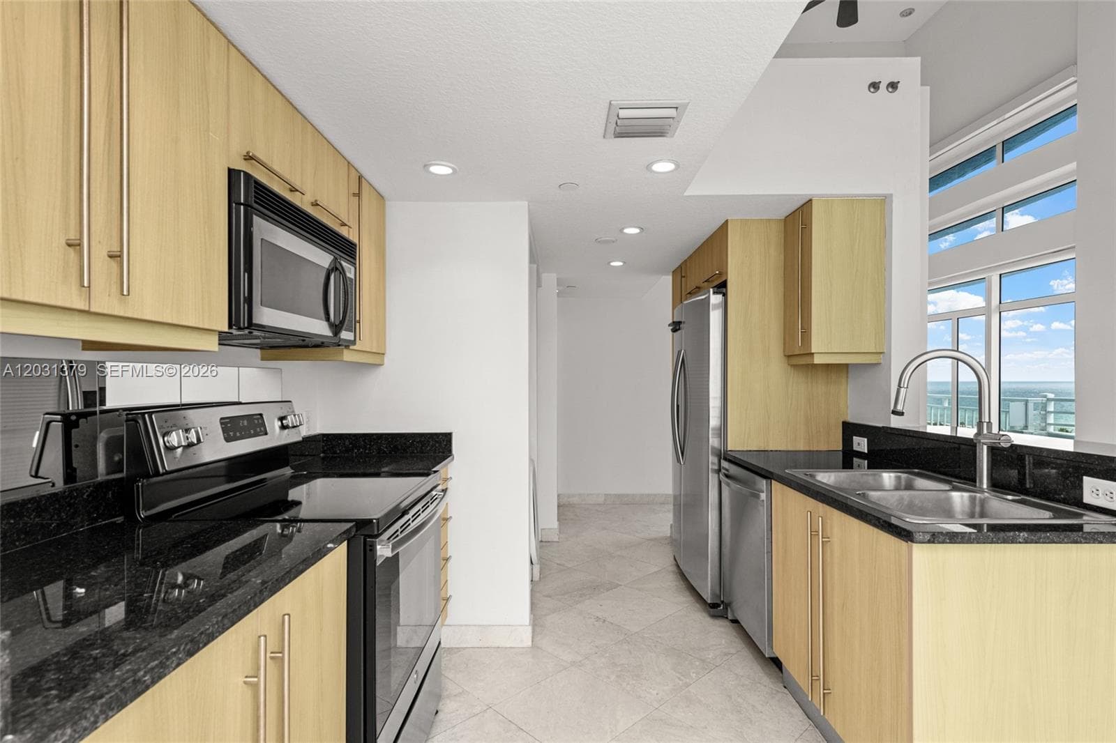 7600 Collins Ave 1210 photo 15