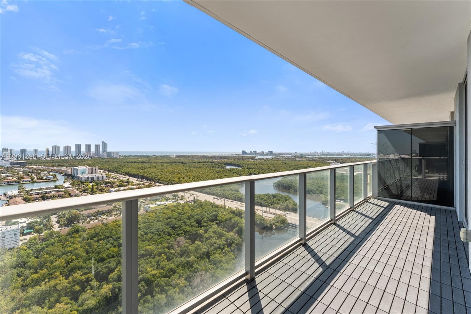 16385 Biscayne Blvd 3120 photo 12