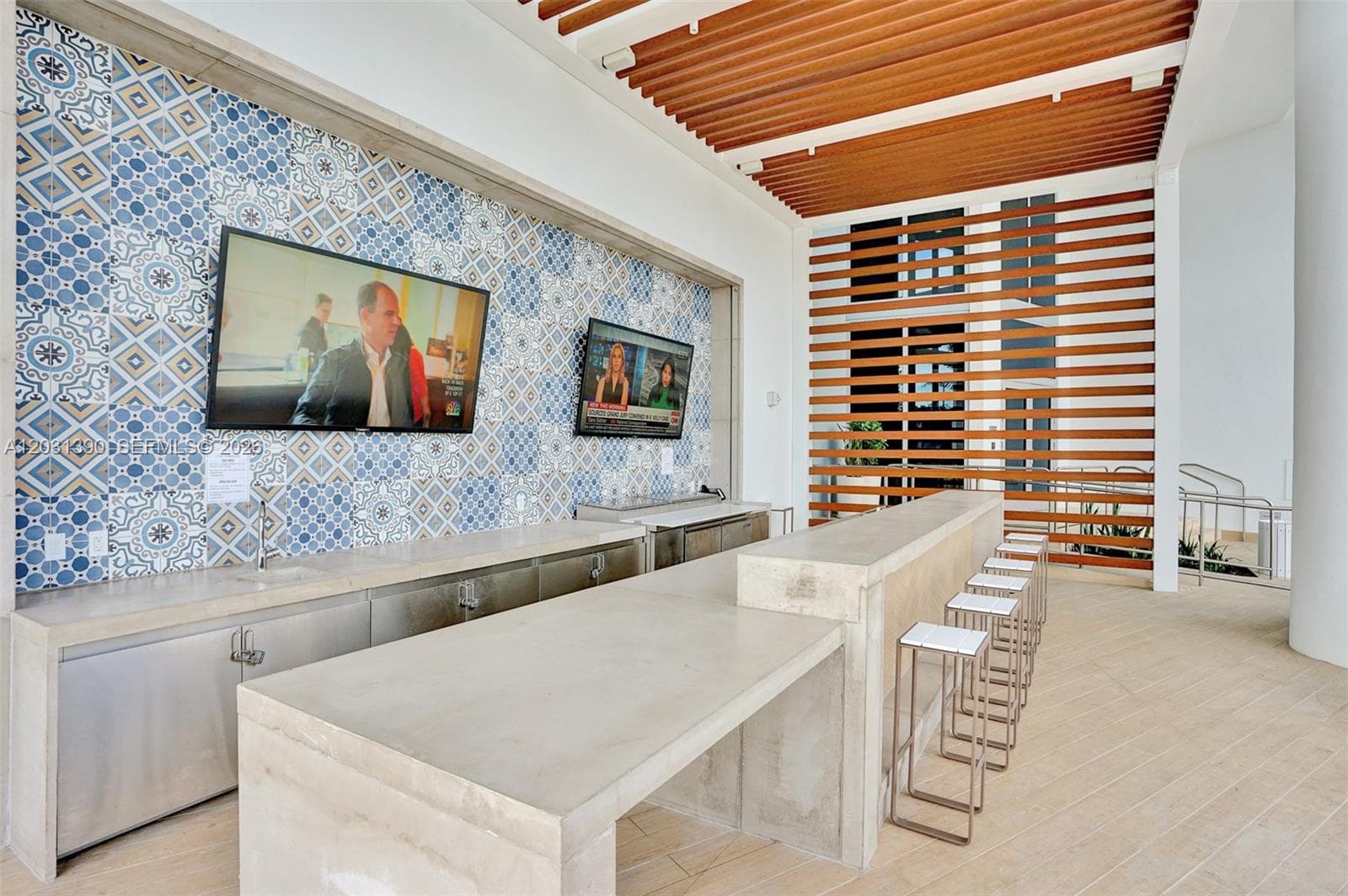 16385 Biscayne Blvd 3120 photo 20