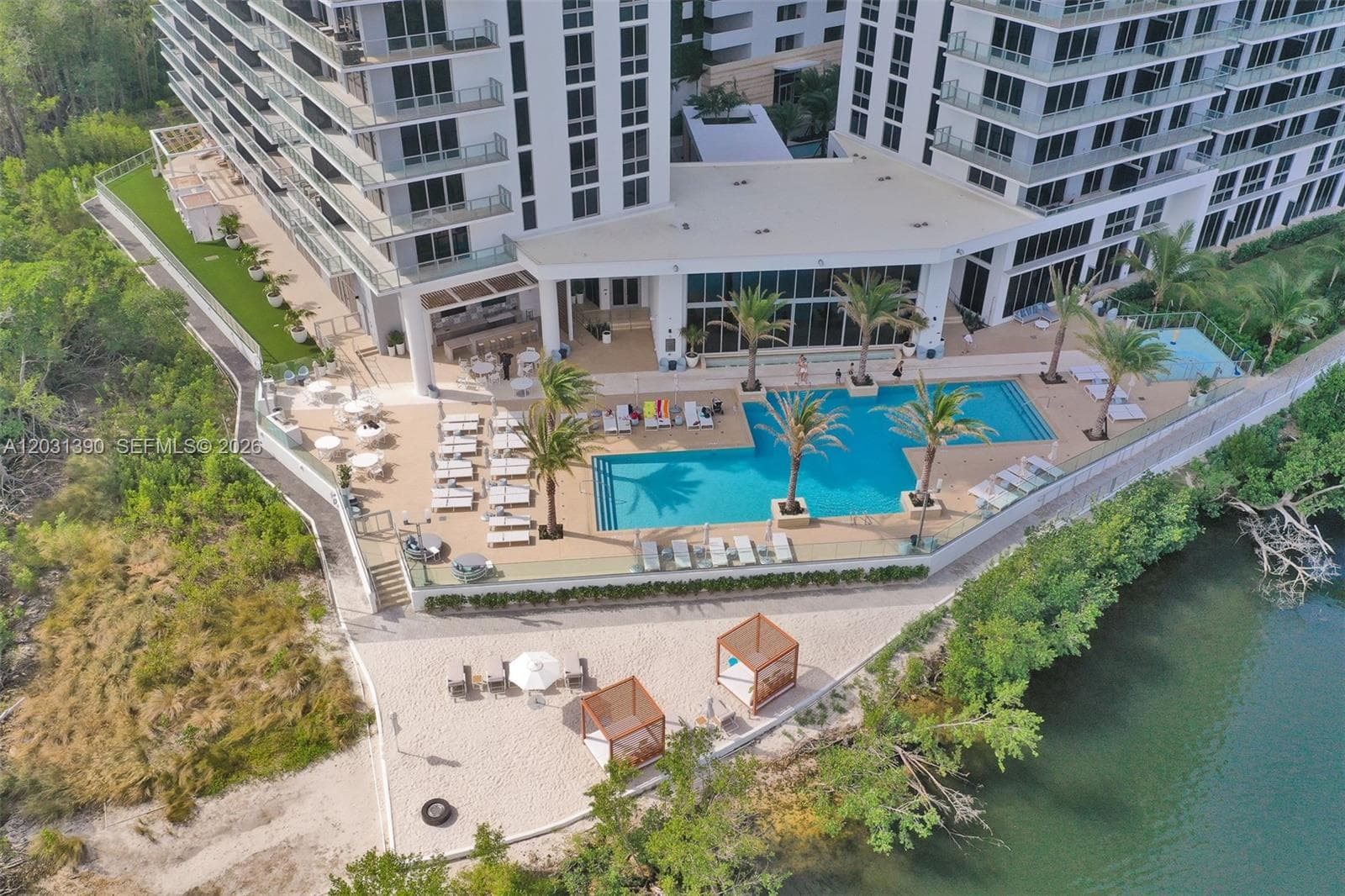 16385 Biscayne Blvd 3120 photo 19