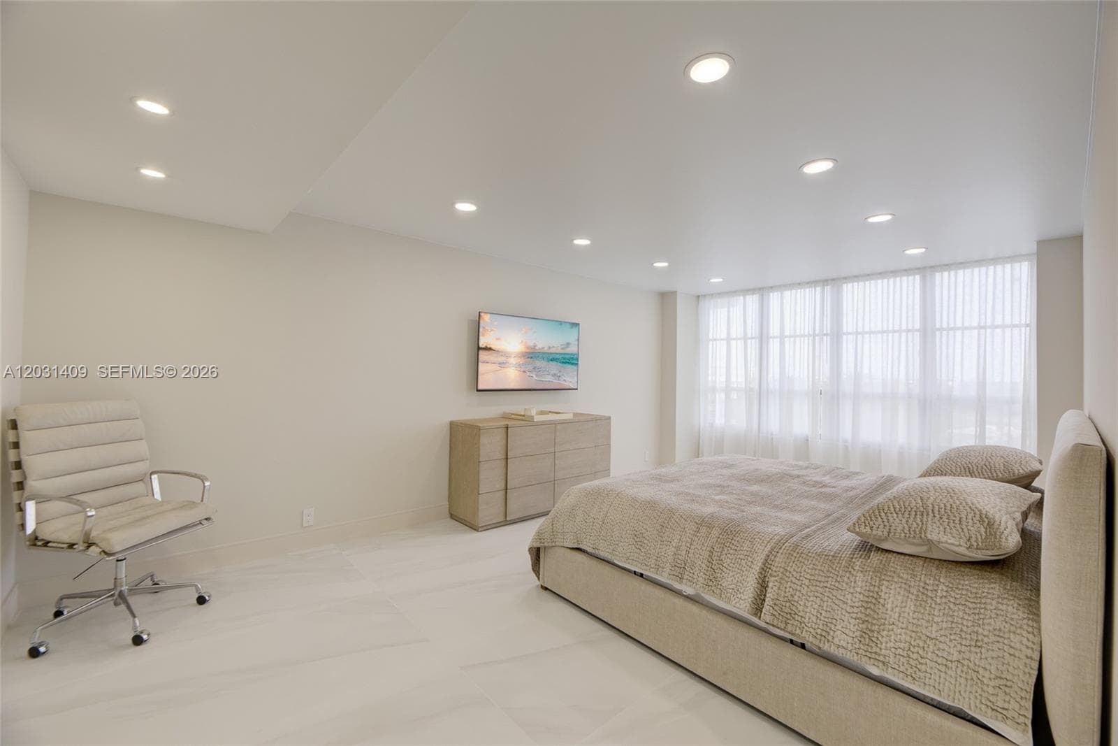 600 Three Islands Blvd 403 photo 17