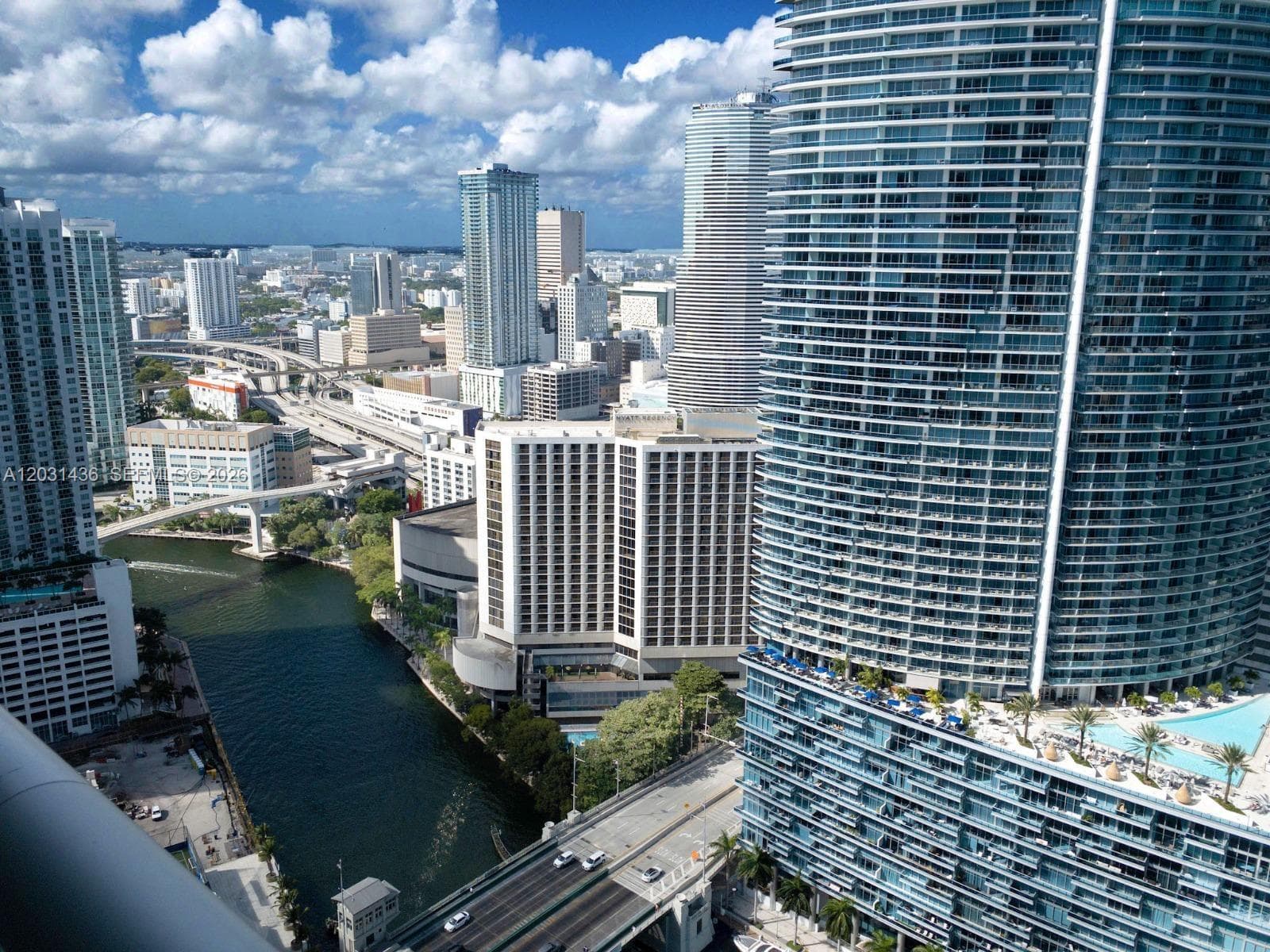 475 Brickell Ave 3915 photo 21