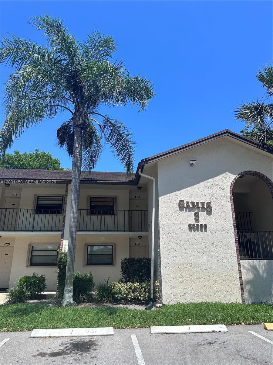 23398 Lyons Rd 309 photo 2