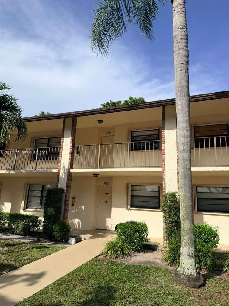 23398 Lyons Rd 309 photo 6