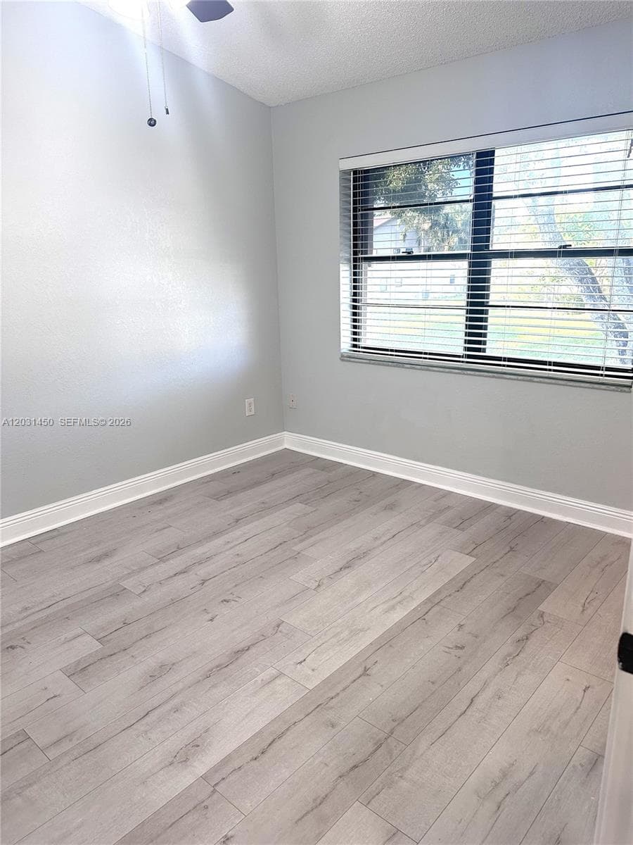 23398 Lyons Rd 309 photo 8