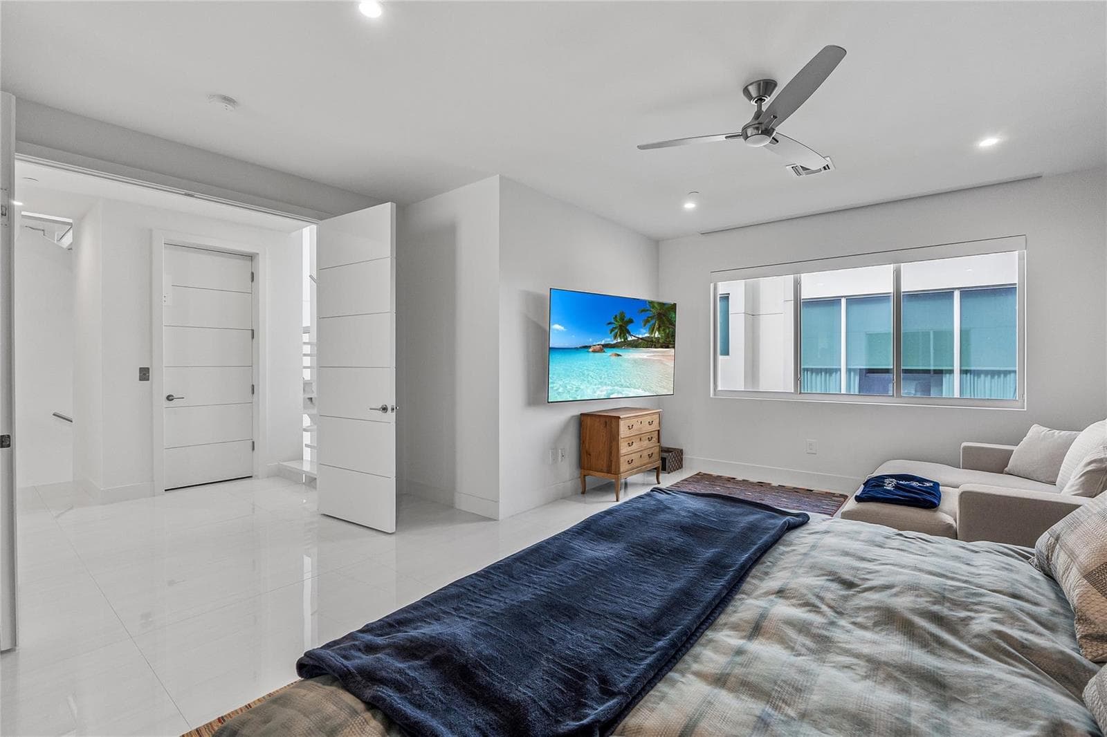 244 Garden Court 244 photo 16