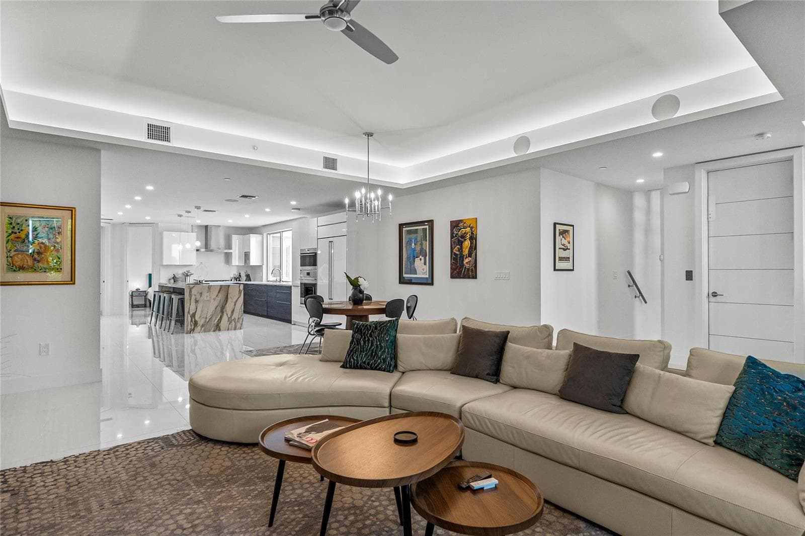 244 Garden Court 244 photo 8