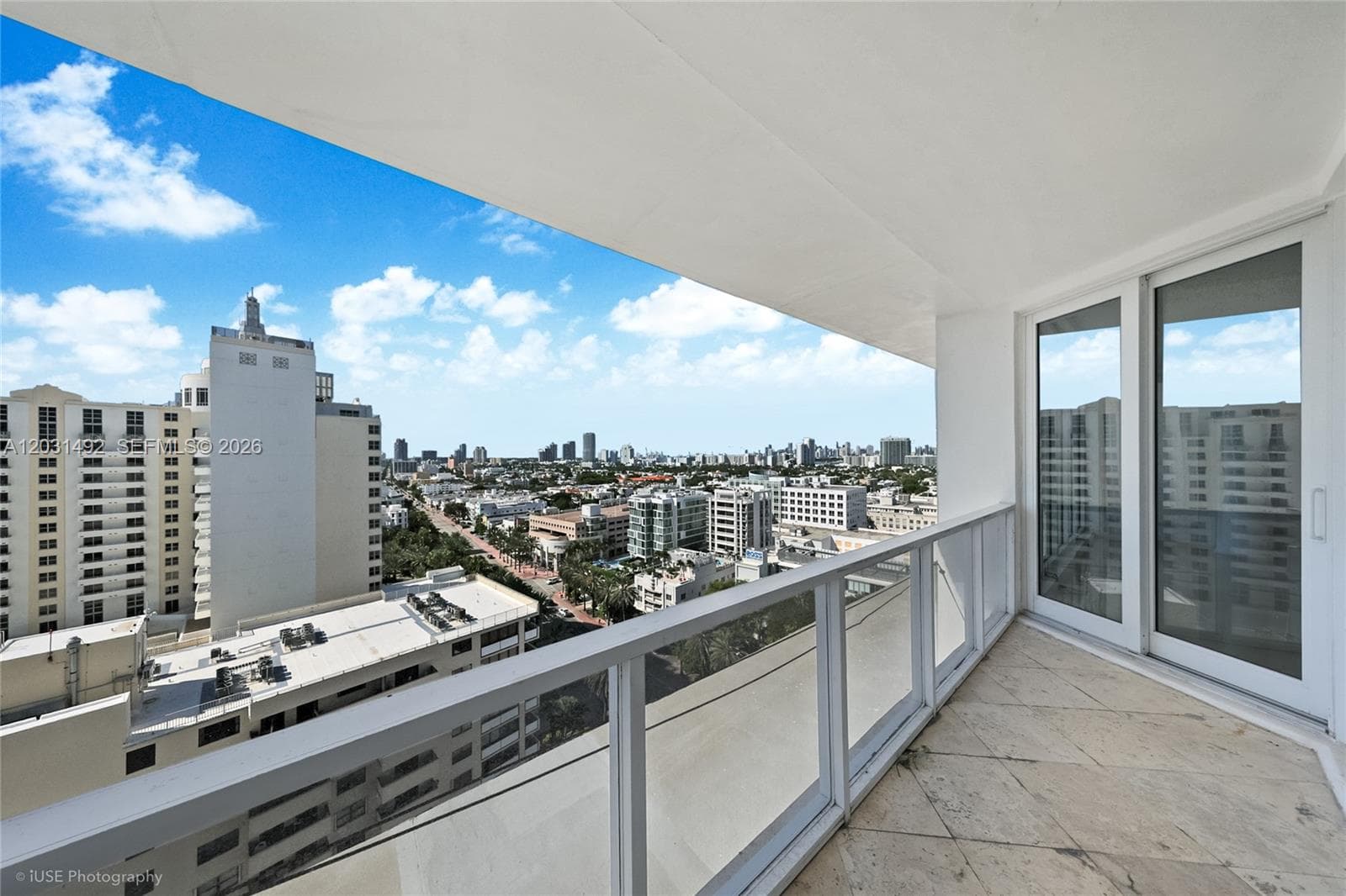 100 Lincoln Rd PH12 photo 3