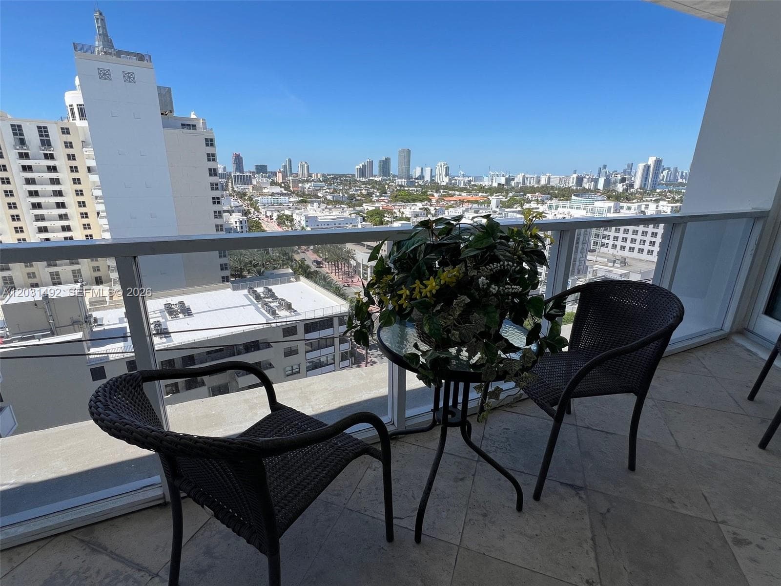 100 Lincoln Rd PH12 photo 5