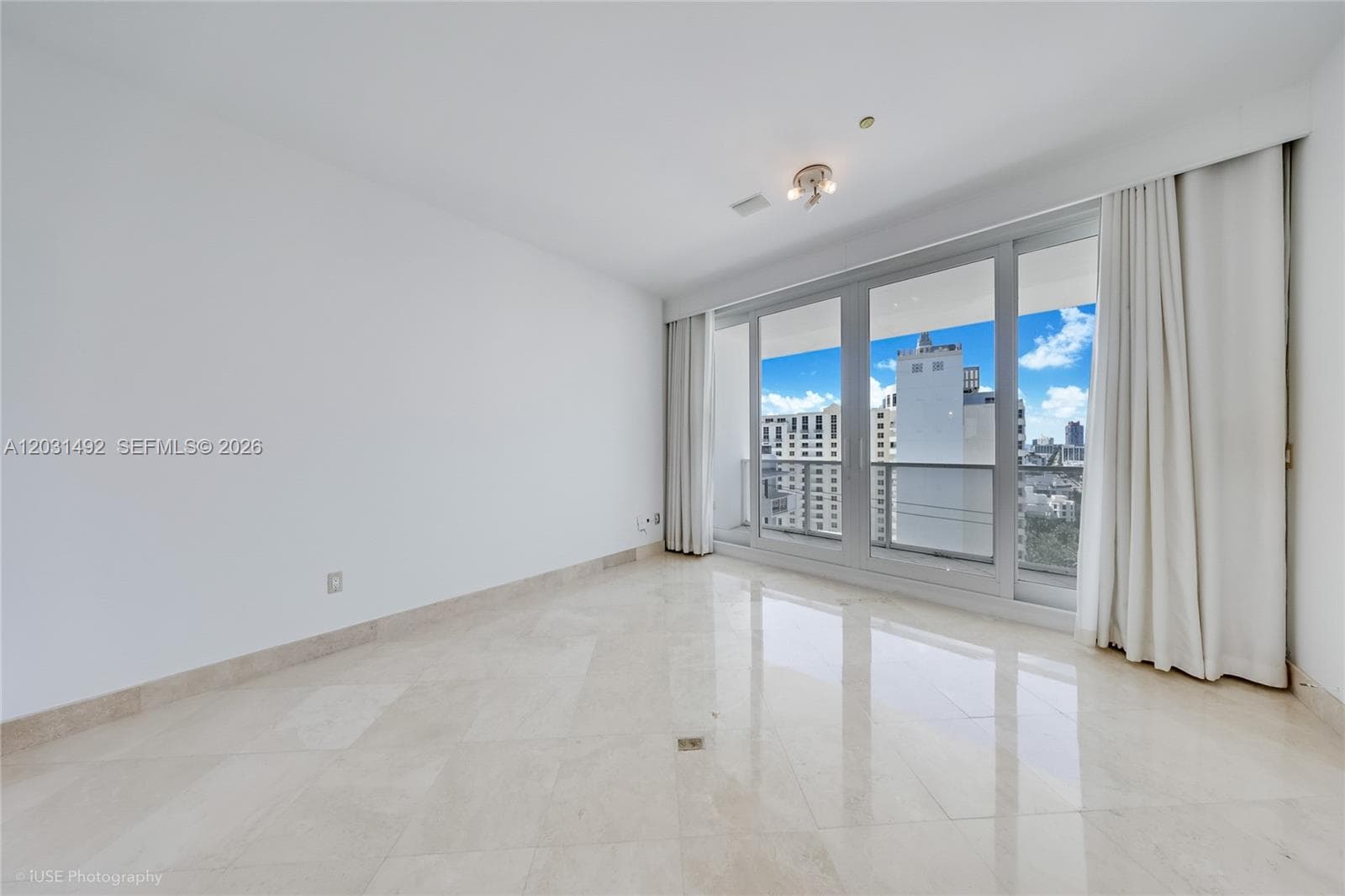 100 Lincoln Rd PH12 photo 15