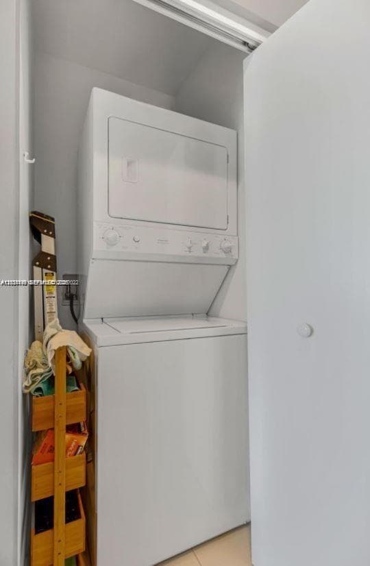 7930 East Dr 707 photo 15