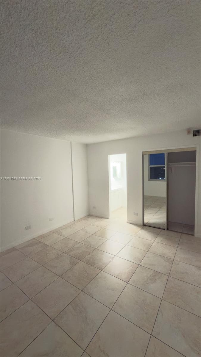 3660 NE 166th St 805 photo 13