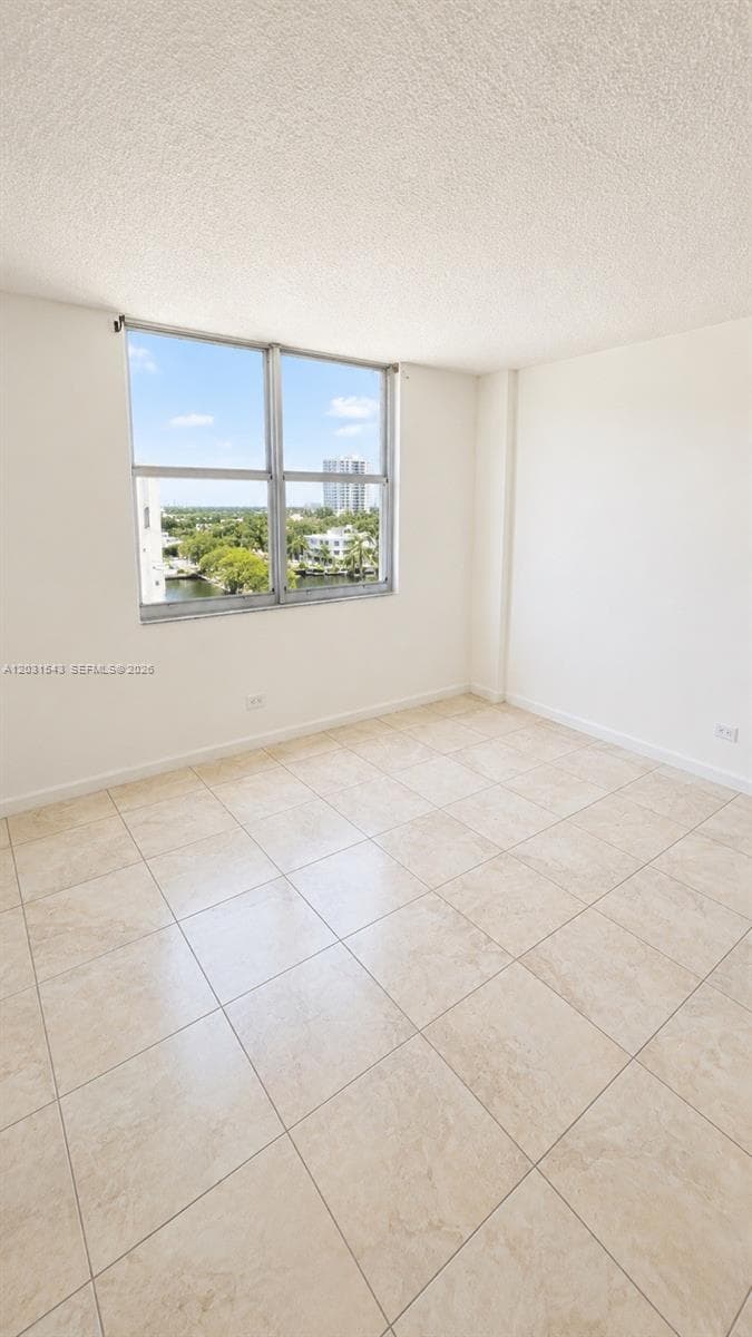 3660 NE 166th St 805 photo 12
