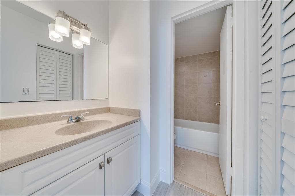 2350 NE 135th Street 1212 photo 15