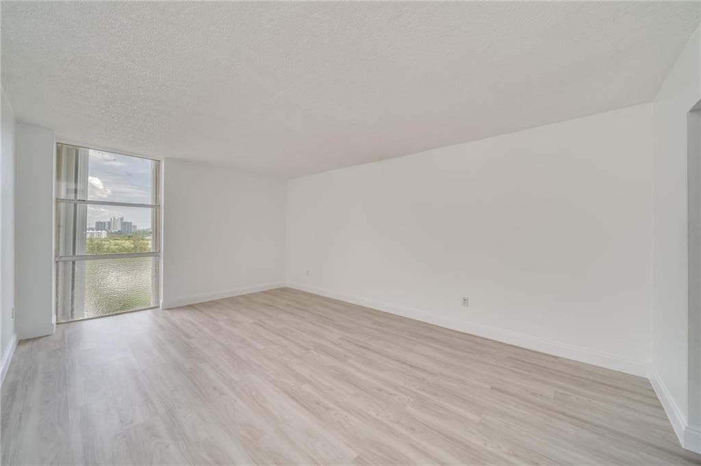 2350 NE 135th Street 1212 photo 11