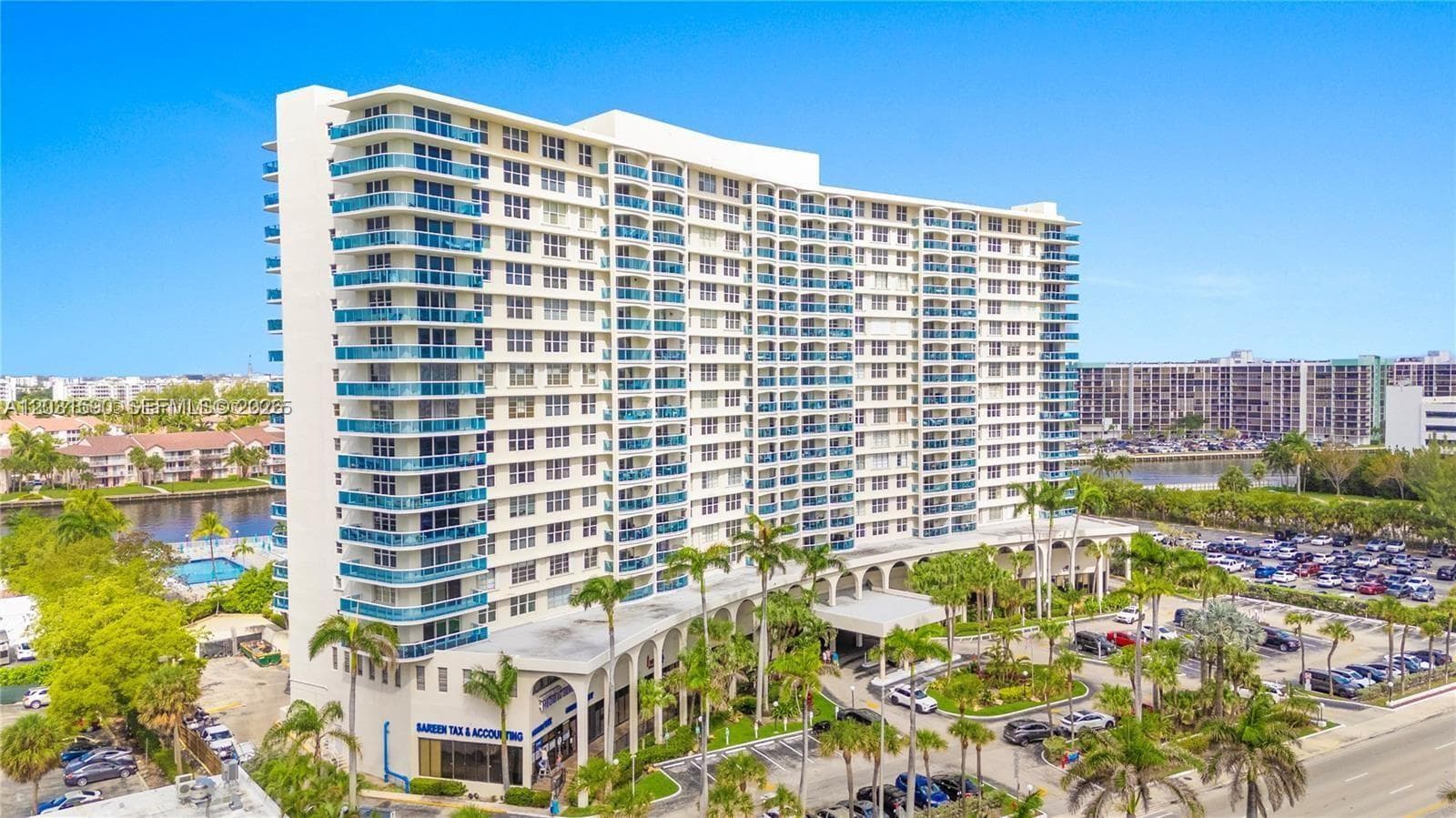 3800 S Ocean Dr 1816 photo 2