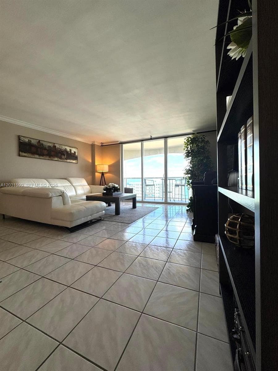 3800 S Ocean Dr 1816 photo 6