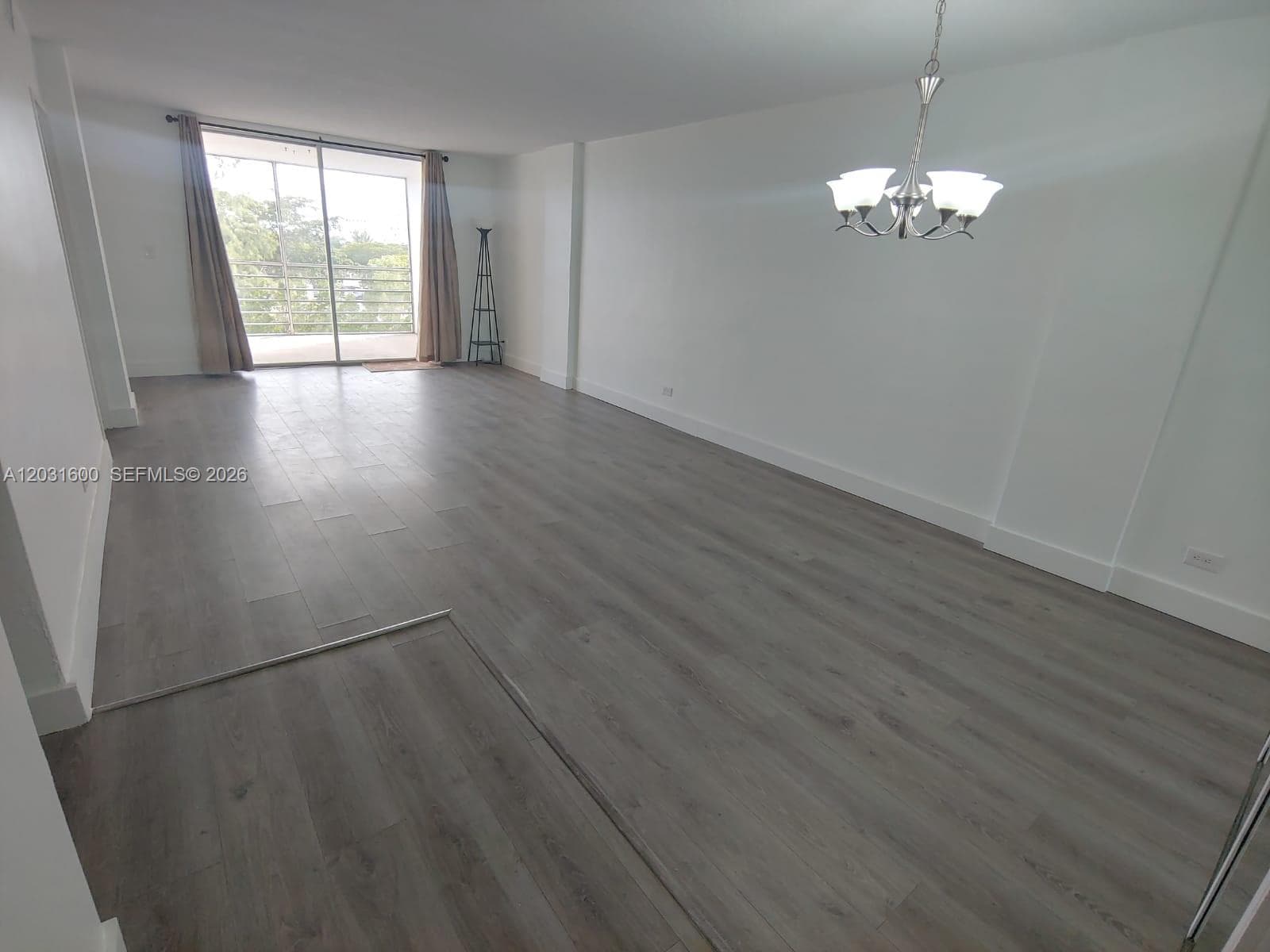 3660 NE 166th St 511 photo 14
