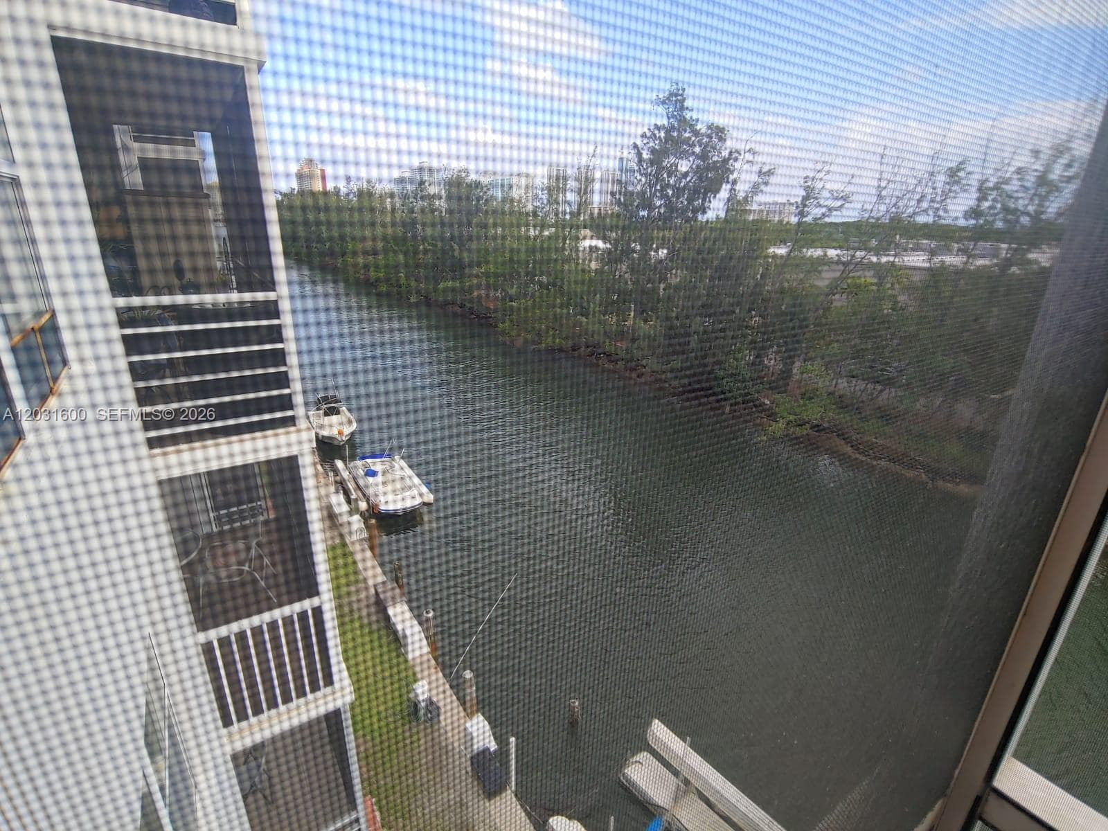 3660 NE 166th St 511 photo 19