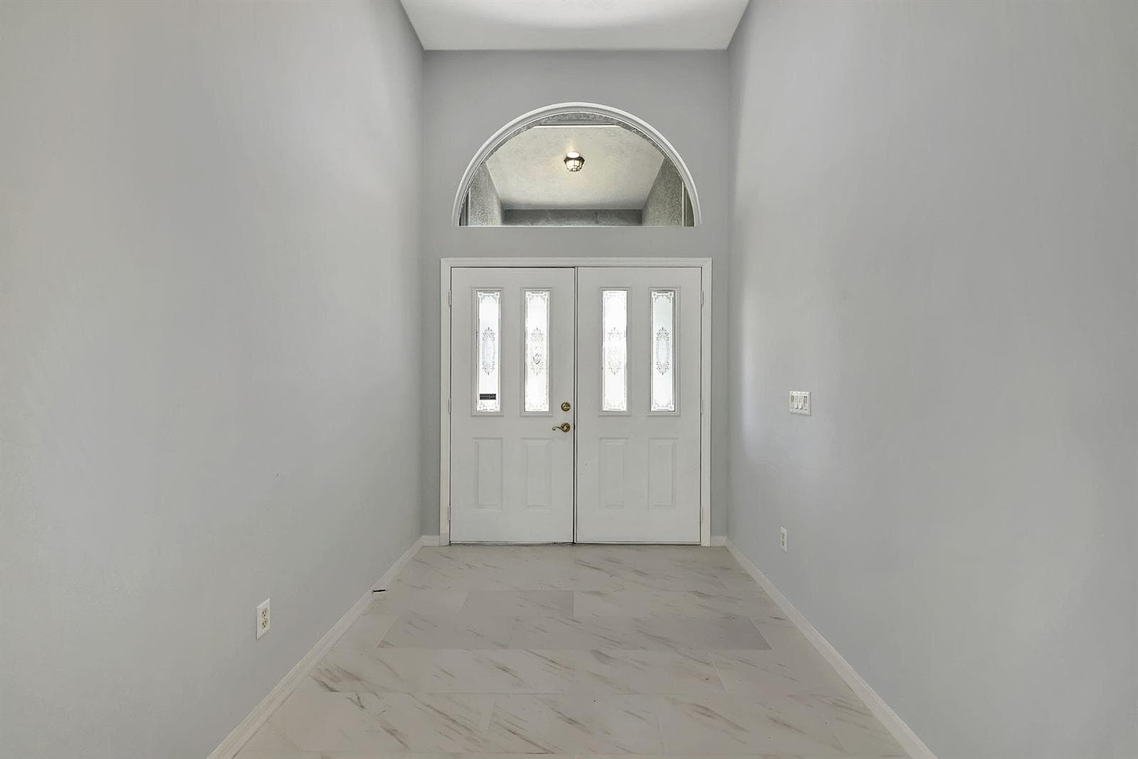 2704 SE Eagle Drive photo 9